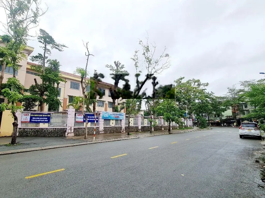 Bán gấp nhà 4 tầng MT KDC Phạm Thế Hiển, đường 12m, DT 120m2, tặng full NT, HC đủ, chỉ 7.99 tỷ
