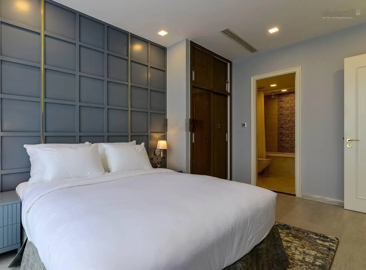 Sang sổ liền tay cần bán nhanh căn hộ Vinhomes Golden River 2PN 9,8 tỷ 79m2