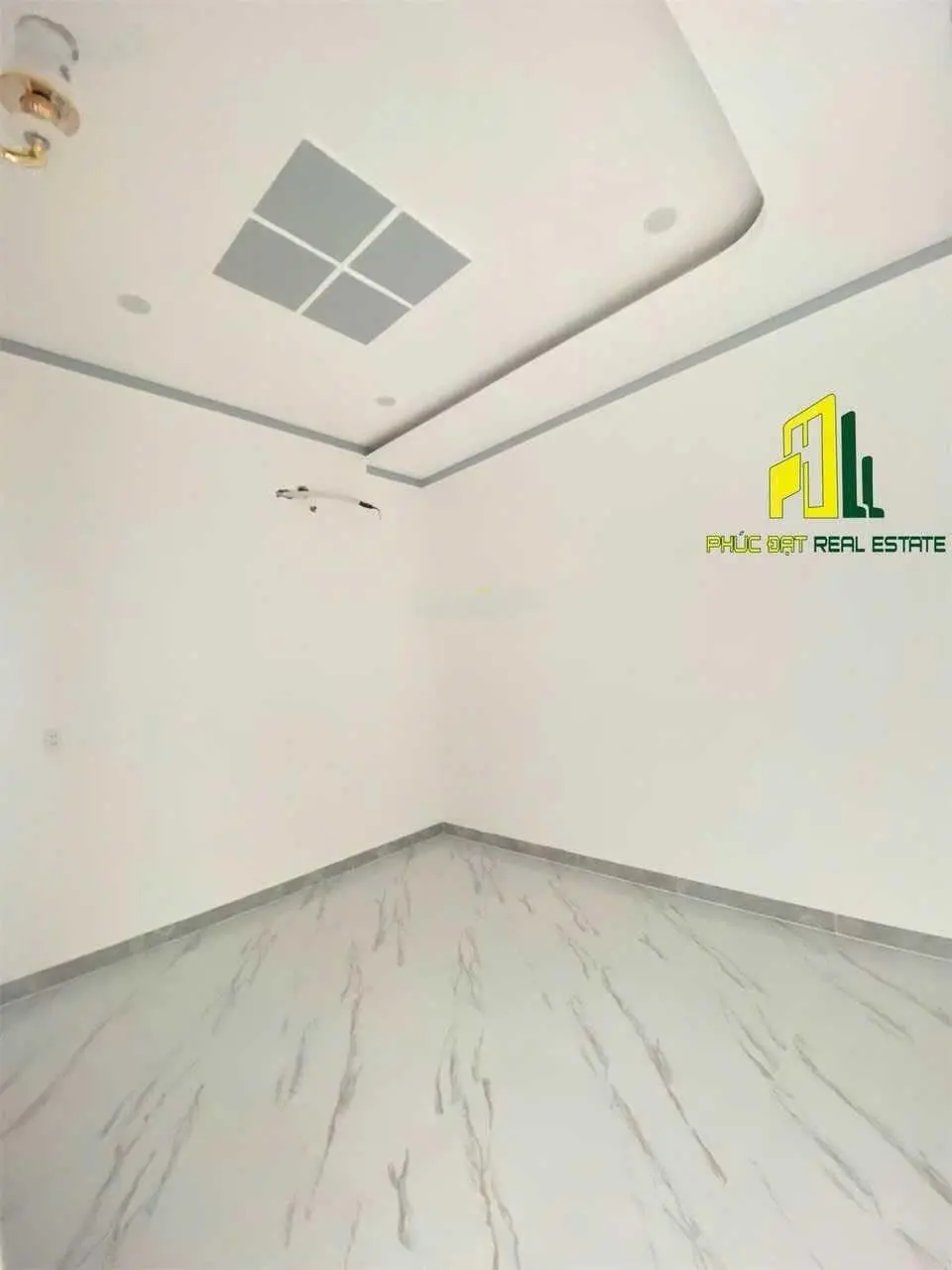 Bán nhà 1 trệt 1 lầu đường ô tô P Bửu Hòa DTSD 140 m2 SHR thổ cư 100%