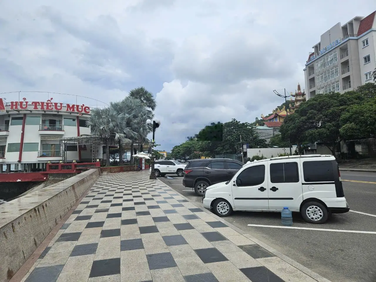 Lô đất 4500m2 có thổ mặt tiền đường Hạ Long Vũng Tàu, thích hợp xây dựng nhà hàng khách sạn cao cấp