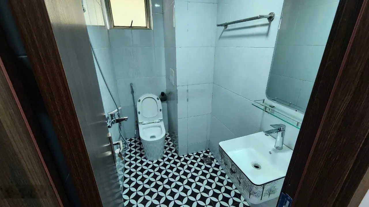 Bán nhanh căn 76m2 - 3 ngủ &2 VS HH4A Linh Đàm Hoàng Mai. LH: 0966 455 *** em Thuỷ