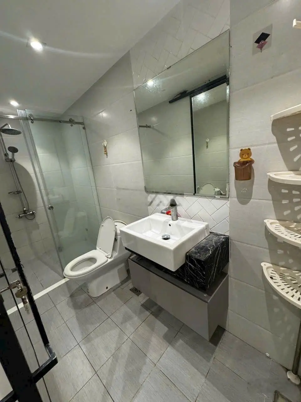 Bán gấp hẻm 8m Tân Hương, Đúc 2 tấm, Giá 6.4 tỷ TL
