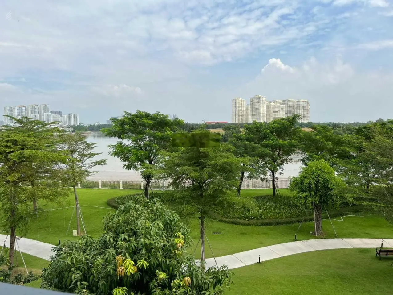 Cần bán căn biệt thự Nine South full nội thất, kế căn góc đường chính số 2 - DT: 7x20m - 16 tỷ TL