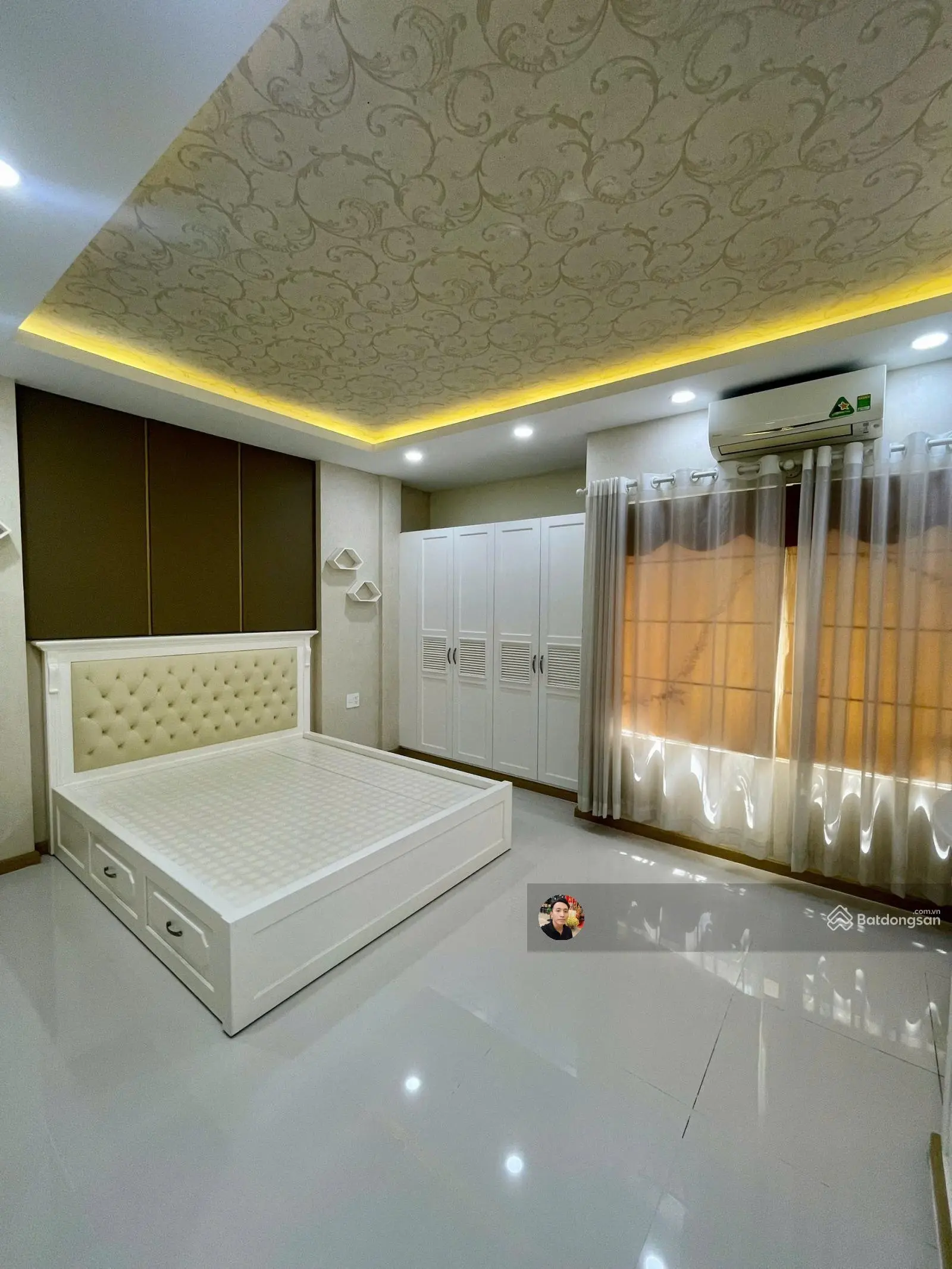 Bán nhà đẹp 4 tầng (5x20m) mặt tiền đường Tân Thuận Nam P Phú Thuận Q. 7 giá 13,8 tỷ LH 0917 796 ***