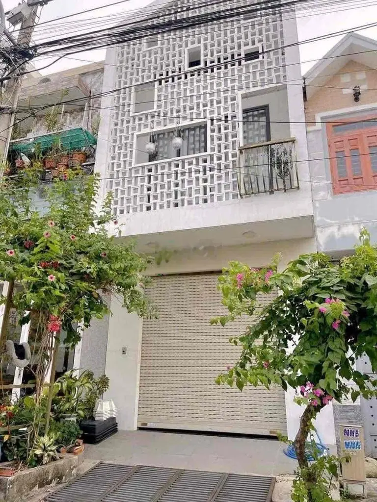 BÁN NHÀ GẦN BIG C DĨ AN.BÌNH DƯƠNG