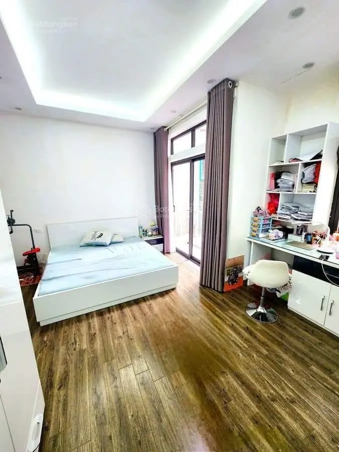 Bán nhà mặt phố Đức Diễn ô tô kinh doanh 9 tỷ