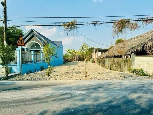 Bán lô đất mặt tiền đường chính Phạm Văn Cội, dt 519m2, QH KDC, xã Phạm Văn Cội.