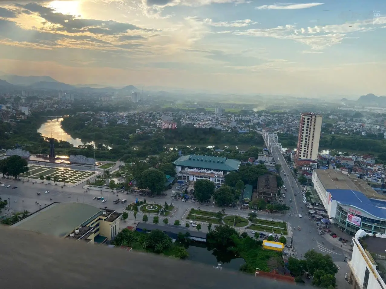 Chính Chủ Bán Căn 2 Ngủ 2 Vệ Sinh 85,3m2 View Phố Đi Bộ, Quảng Trường