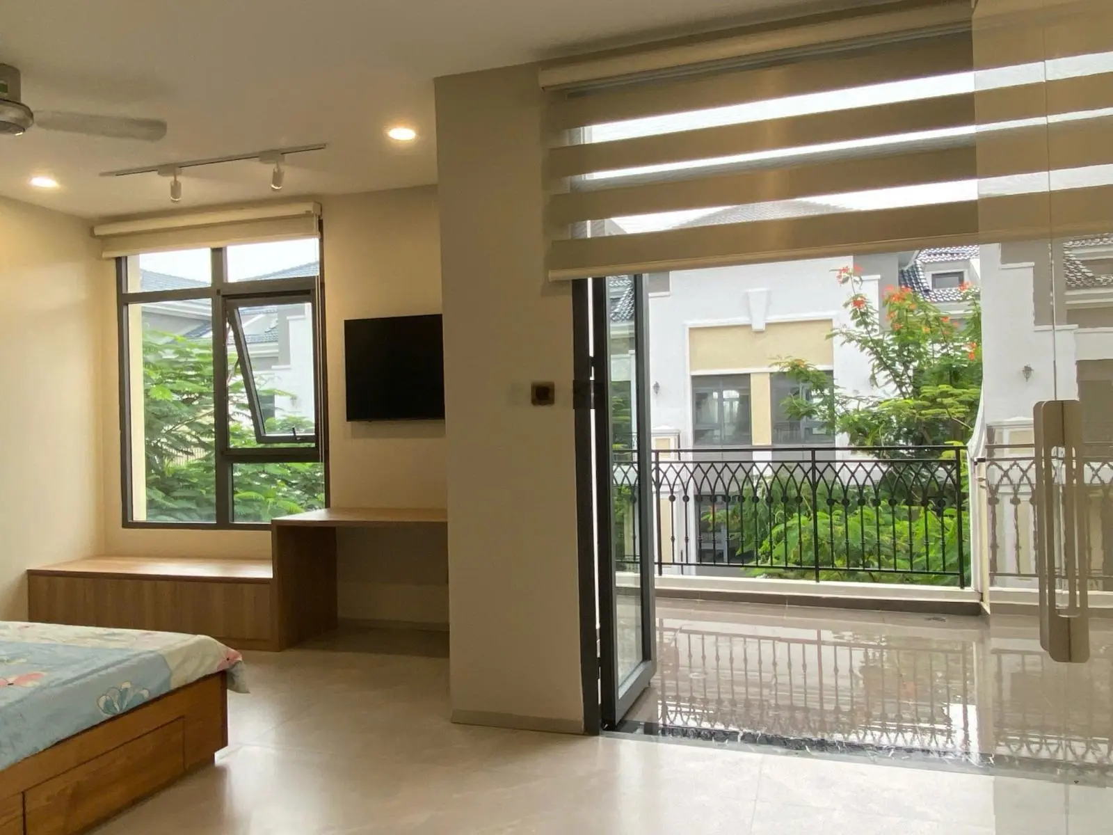 Bán nhà phố full nội thất Verosa Park, 6x17m, 1 trệt 3 lầu, hiếm, 256m2 sàn sử dụng giá 19 tỷ