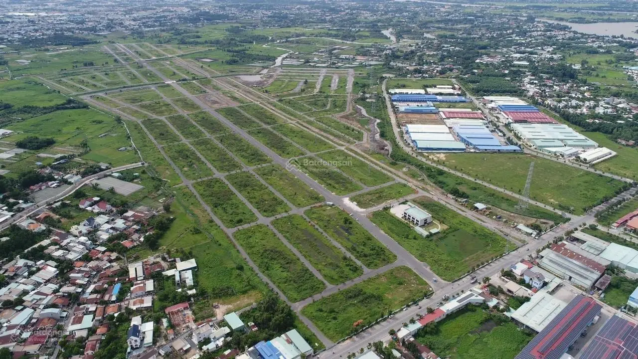 Bán đất nền Tân Bình Dĩ An Bình Dương DT 60m2 full thổ kế bên khu công nghiệp Tân Hạnh giá rẻ 800tr