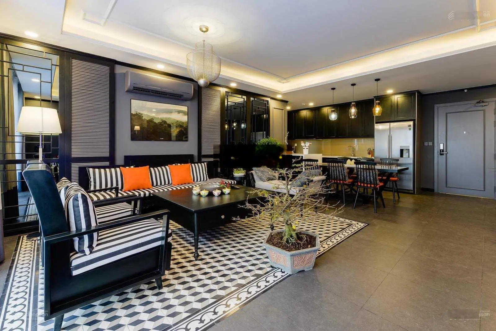 Bán chung cư Sky Center - Tân Bình, DT: 75m2, 2pn, 2wc, tặng nội thất, giá: 3.9 tỷ, LH:0906 101 ***