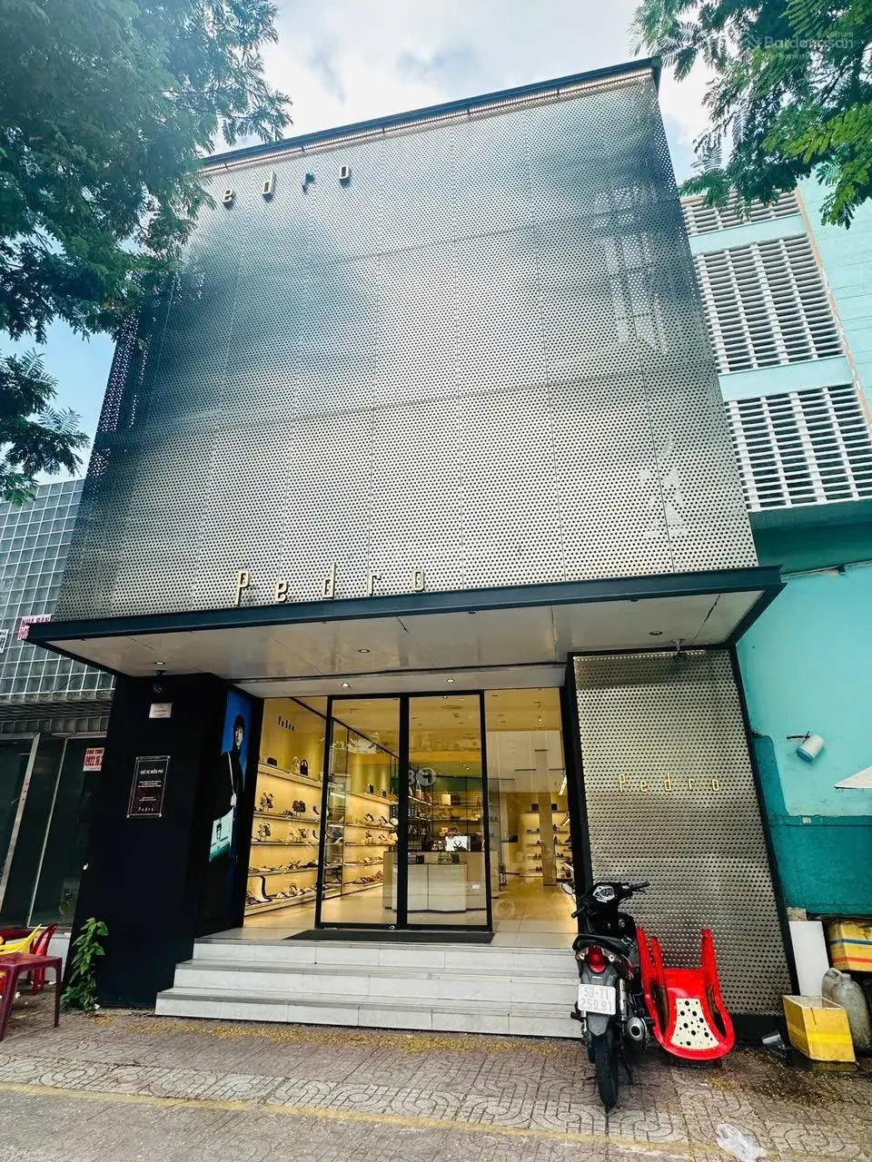 Bán nhà mặt tiền Lê Văn Sỹ, P.14, Quận 3 (DT: 5,5X20m - 5 tầng - HĐT: 80 triệu - giá: 29 tỷ)
