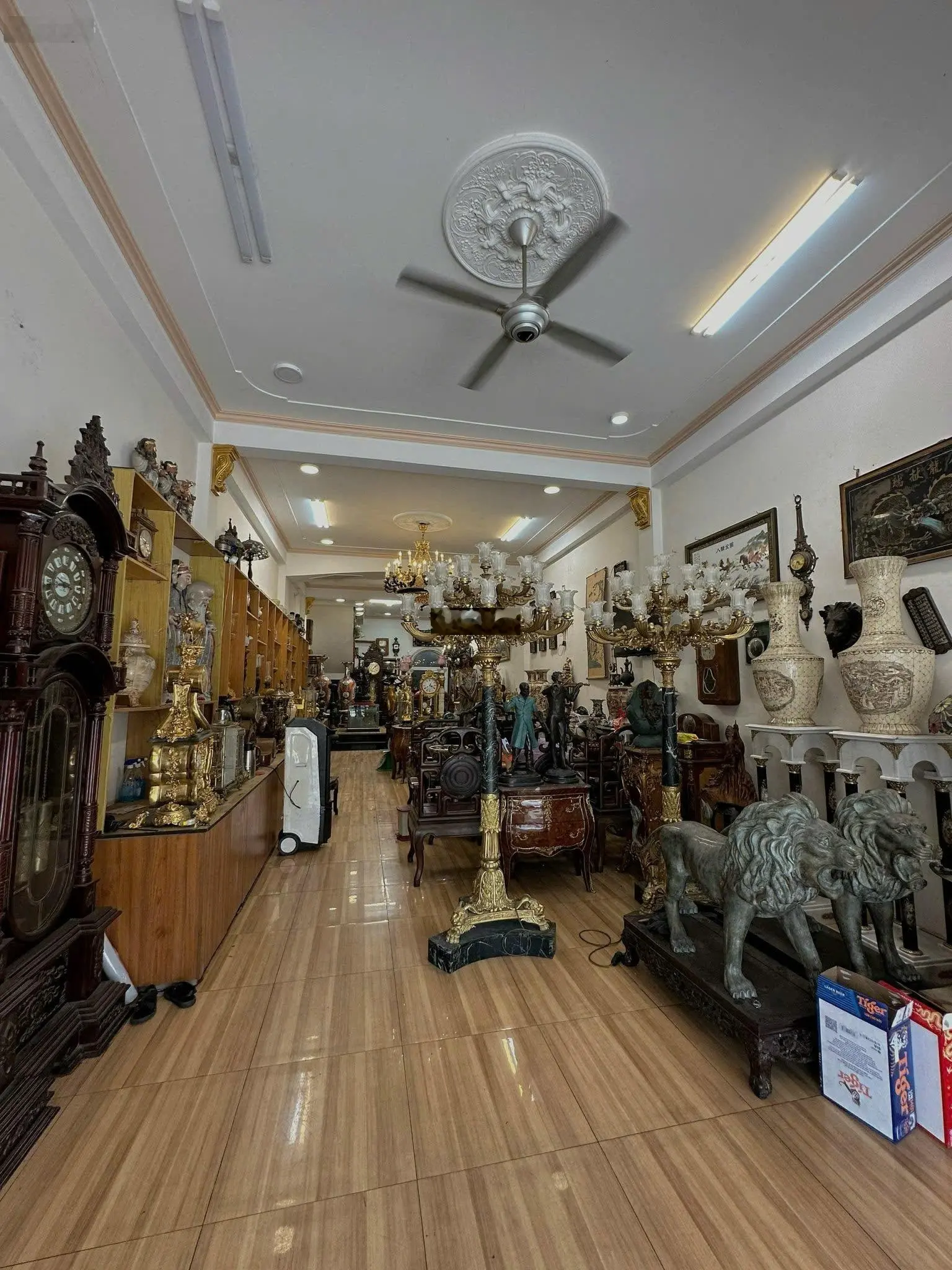 Bán nhà 4 tầng đường D1 khu Việt Sing giá cực rẻ