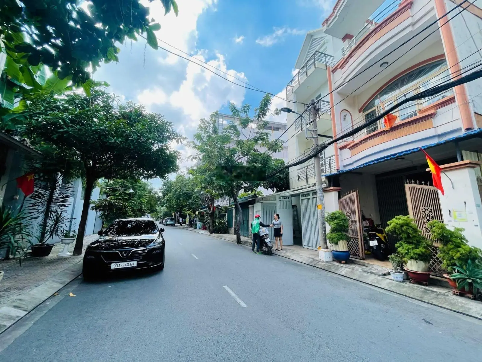 Bán nhà góc 2 mặt tiền Trần Văn Ơn, P. Tân Sơn Nhì, Q. Tân Phú, DT 4*17,1m, 2 lầu 4PN, giá 9,75 tỷ