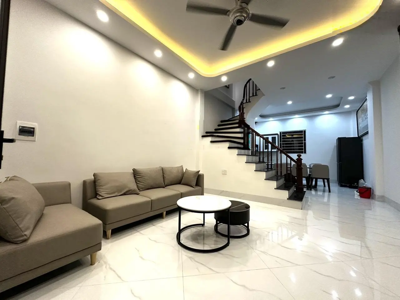 Nhà xây mới quỳnh đô/ vĩnh quỳnh . kinh doanh 48m2 x4 tầng mới 4,x tỷ
