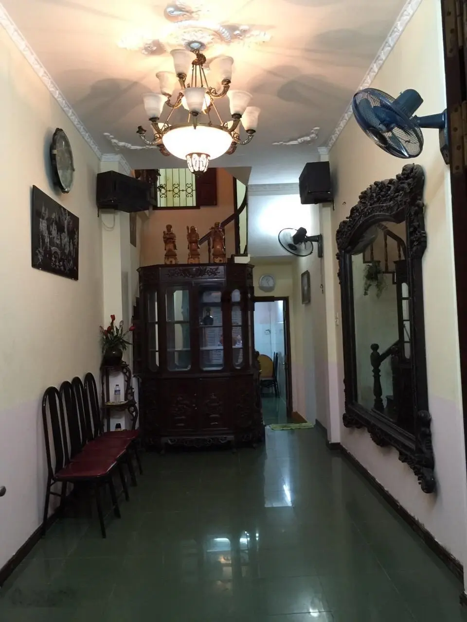 Chính chủ bán nhà phân lô ngõ 61 Lạc Trung, ngõ ô tô tránh, dừng đỗ cửa ngày đêm. Miễn Trung gian