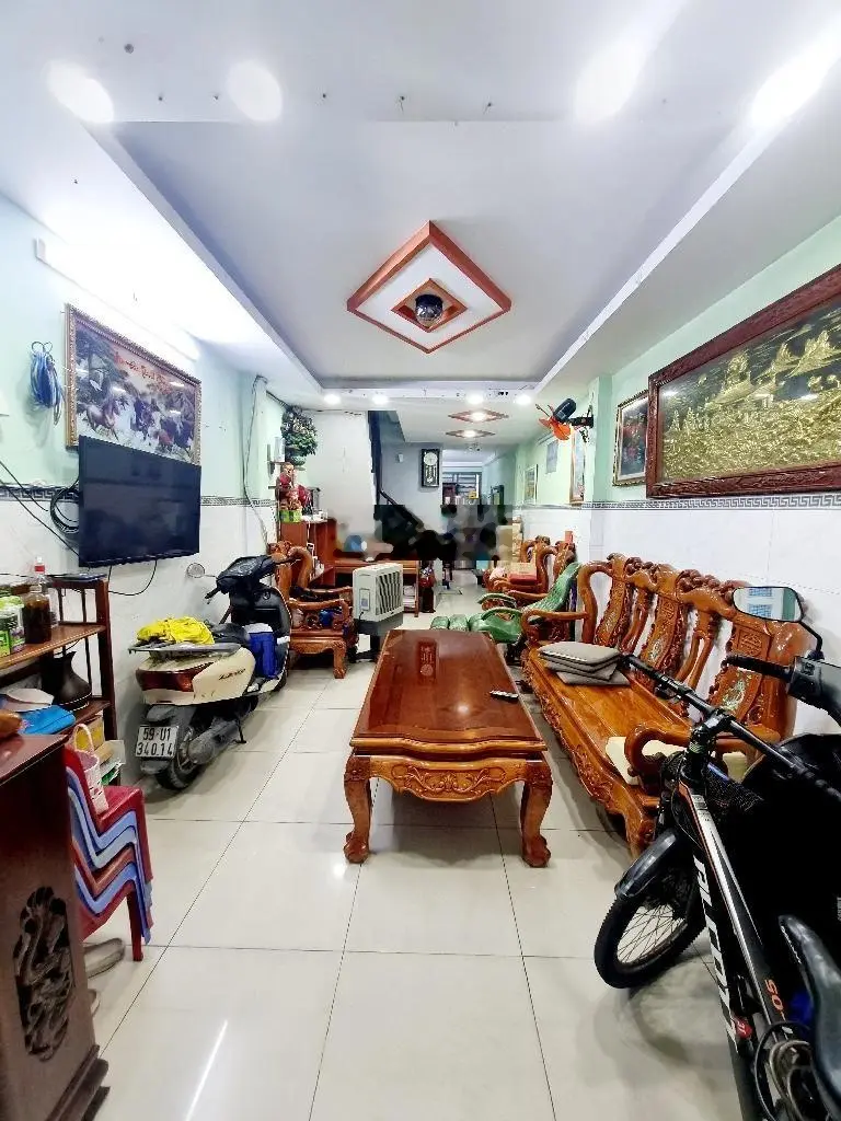 Bán NR 43m2 2 tầng, Nguyễn Tri Phương, Quận 10, giá 5,3 tỷ
