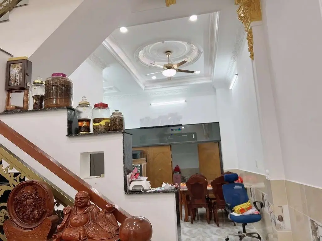 Bán nhà mới 2 tầng,hẻm nhựa 9m thông,DT: 5 x 20 (CN: 99,6m2)