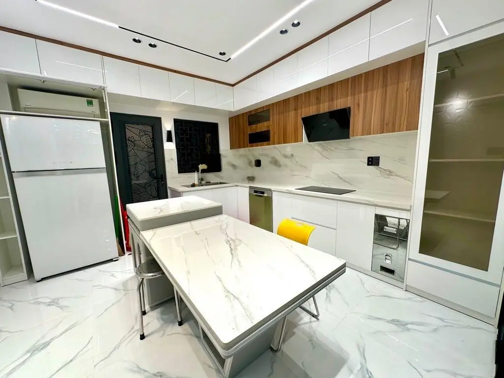 Rẻ giảm 600 triệu. Bán nhà đẹp 4 tầng - 80m2, ở hoặc KD CHDV. Đường Dương Bá Trạc. Quận 8