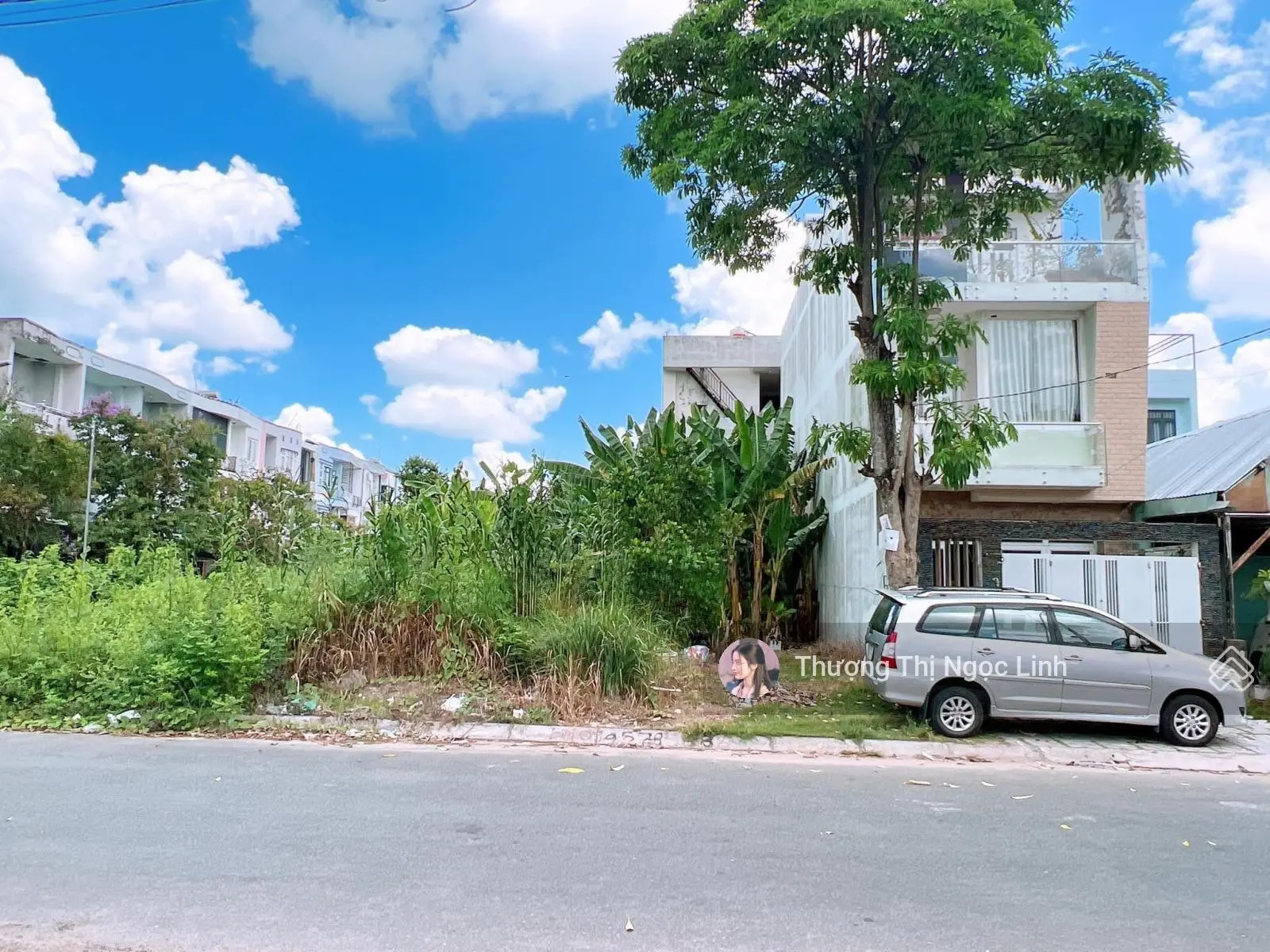 Bán nhanh lô đất MT đường Mậu Thân, Phường 3, gần Vincom Plaza Vĩnh Long. DT 120m2/500tr SHR