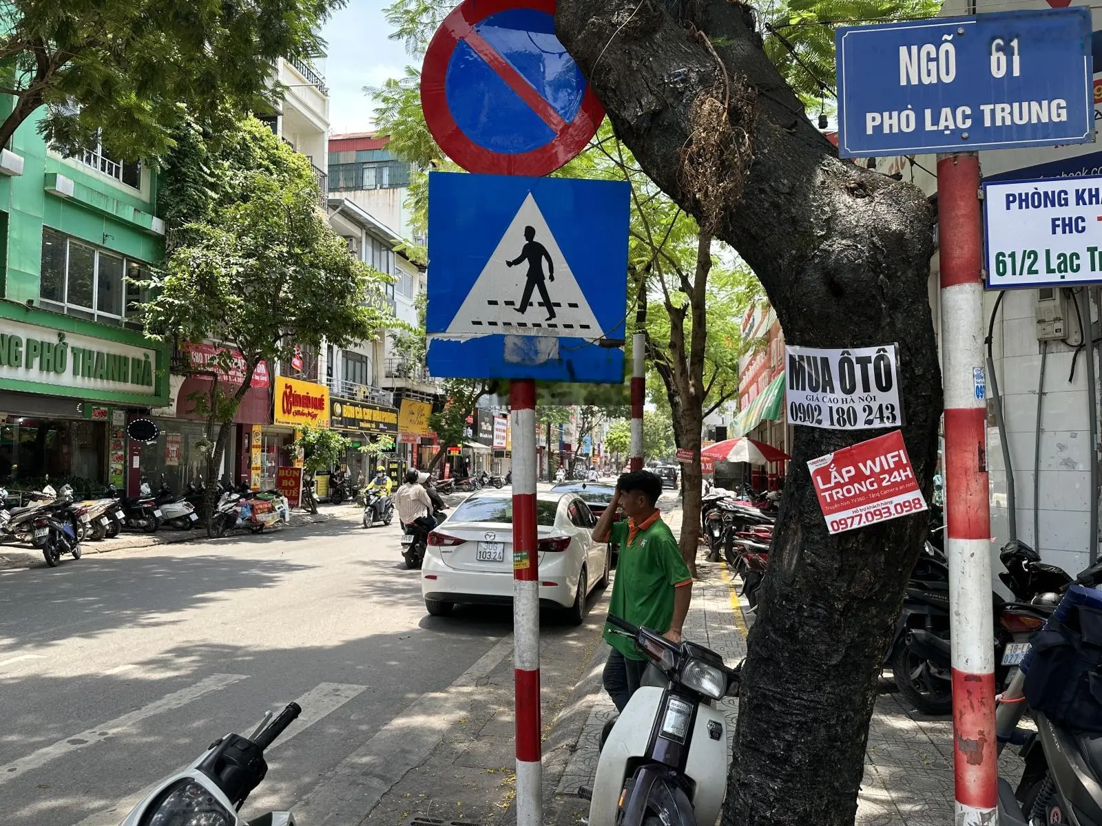 Cần bán nhà ngõ 61 lạc trung, phân lô, ô tô tránh, vỉ hè rộng, ở và kinh doanh tốt