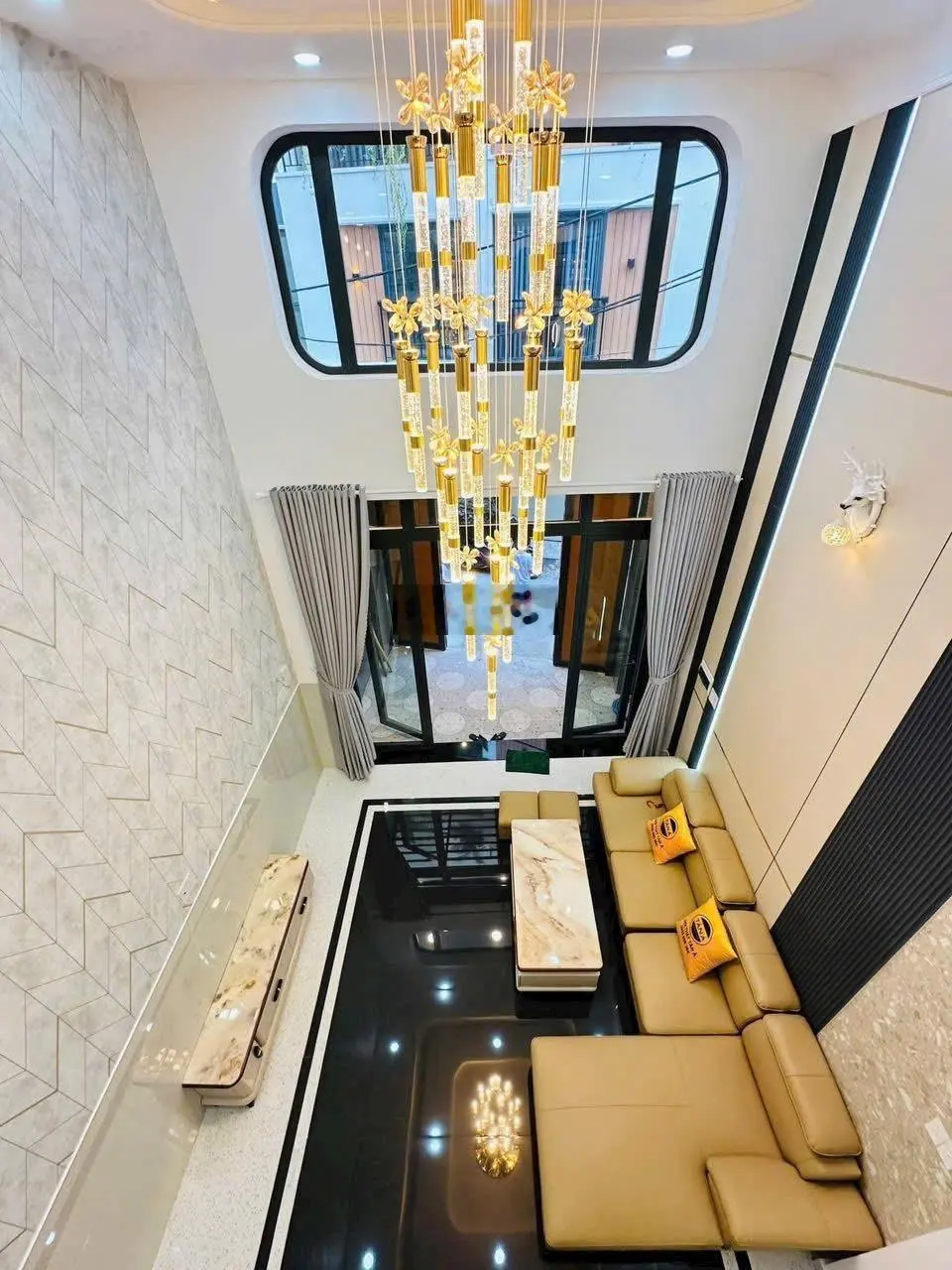 Bán nhà, Đ. Hoa Phượng Phường 2 Phú Nhuận, giá 3Tỷ390, DT 80m2, sổ riêng, LH 0896 465 ***