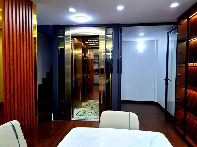 Tòa nhà phố thể giao, 6 tầng, mặt tiền 4.3m, thang máy + nội thất xịn. giá phù hợp ở yên tĩnh