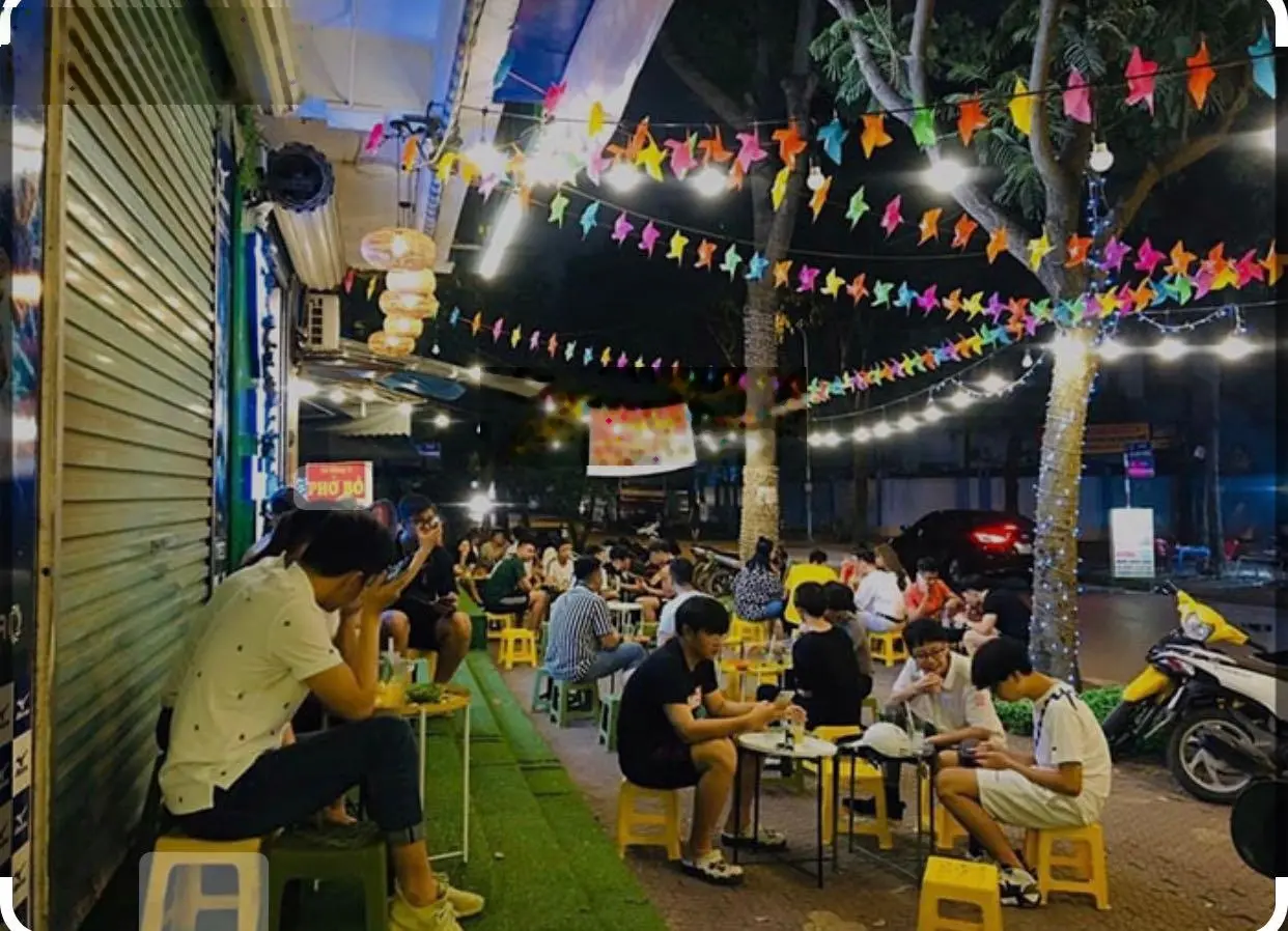Bán nhà kinh doanh, vỉa hè đá bóng, tại Kim Nỗ Đông Anh giá 9.3 tỷ(có thương lượng)