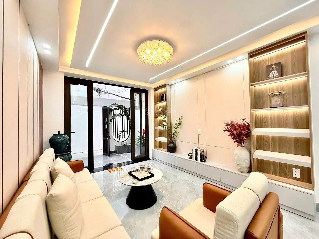 Bán nhà mới xây tại Trần Nguyên Hãn, Lê Chân, Hải Phòng, ngay gần mặt đường, SĐCC, giá siêu tốt