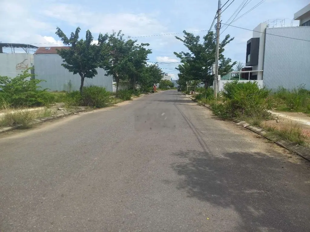 Bán 110m2 đất đg 7m5 sát trục Minh Mạng và cầu Khuê Đông giá R.ẻ