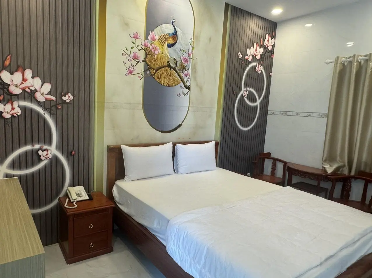 Tòa CHDV 10 tầng + penthouse có hồ bơi.. Giá 100tỷ
