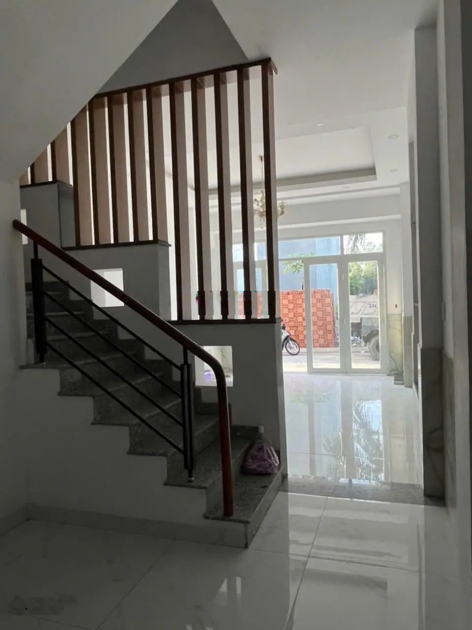 BÁN căn nhà 3 tầng tại Đường Hoàng Hữu Nam, 5,8 tỷ VND, 50,4 m2, siêu phẩm duy nhất tại Quận 9