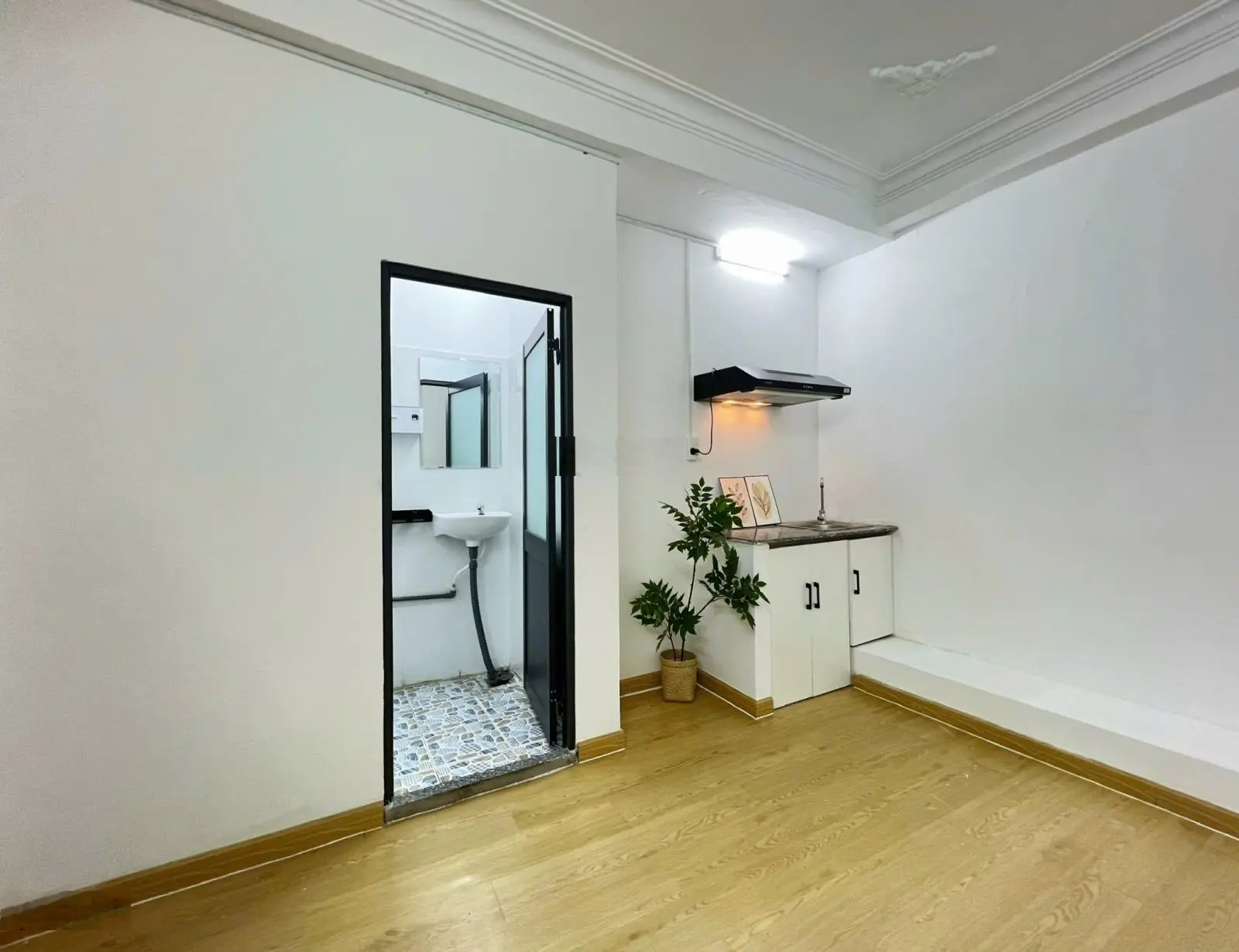 Bán căn hộ dịch vụ 20 phòng, đường xe tải, DT: 187m2 đất thu nhập 70 triệu/tháng Thống Nhất P16
