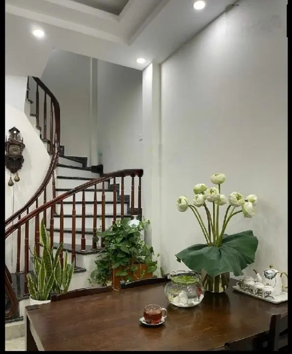 5.1 tỷ /30m2/ 5 tầng/4.2 MT/ Lệ Mật /việt Hưng