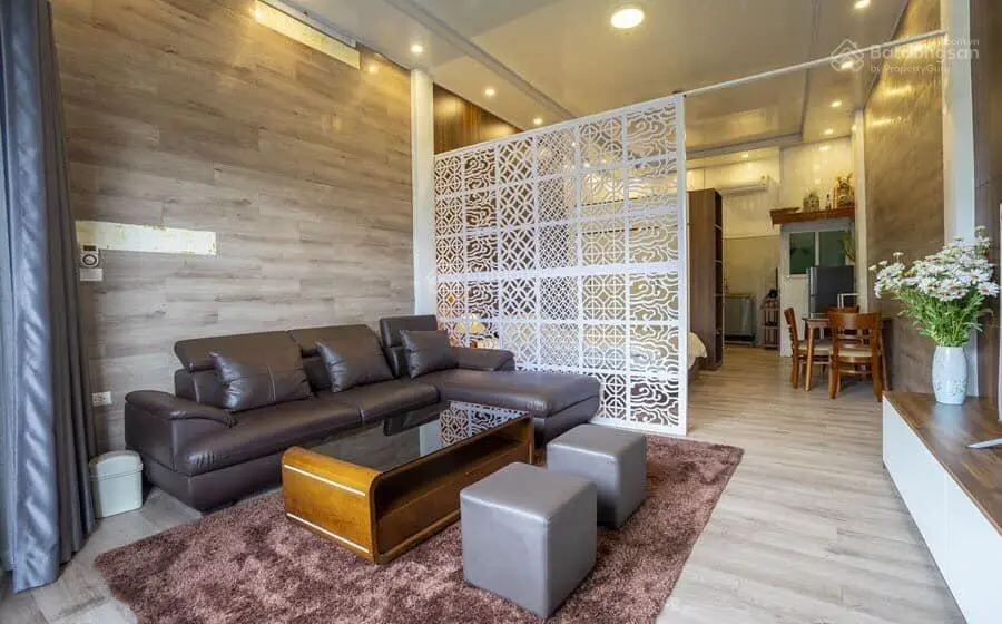 Bán nhà mặt phố Hoàng Cầu, 28,5 tỷ, 50m2, hàng hiếm tại Đống Đa, Hà Nội, vỉa hè, kinh doanh đa dạng