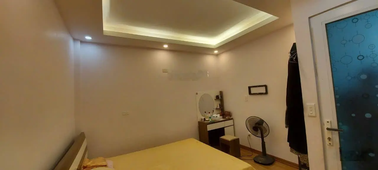 Bán nhà Hào Nam, 23.1m, 5 tầng, ngõ ô tô, cạnh Nhạc Viện, giá 3.65 tỷ