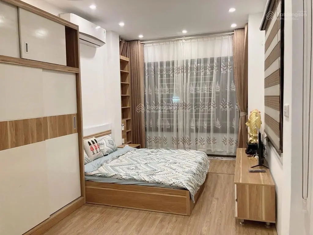 Chính chủ bán nhà 4 tầng mặt phố Ngô gia tự DT 86m2 , lô góc , vị trí kinh doanh dòng tiền