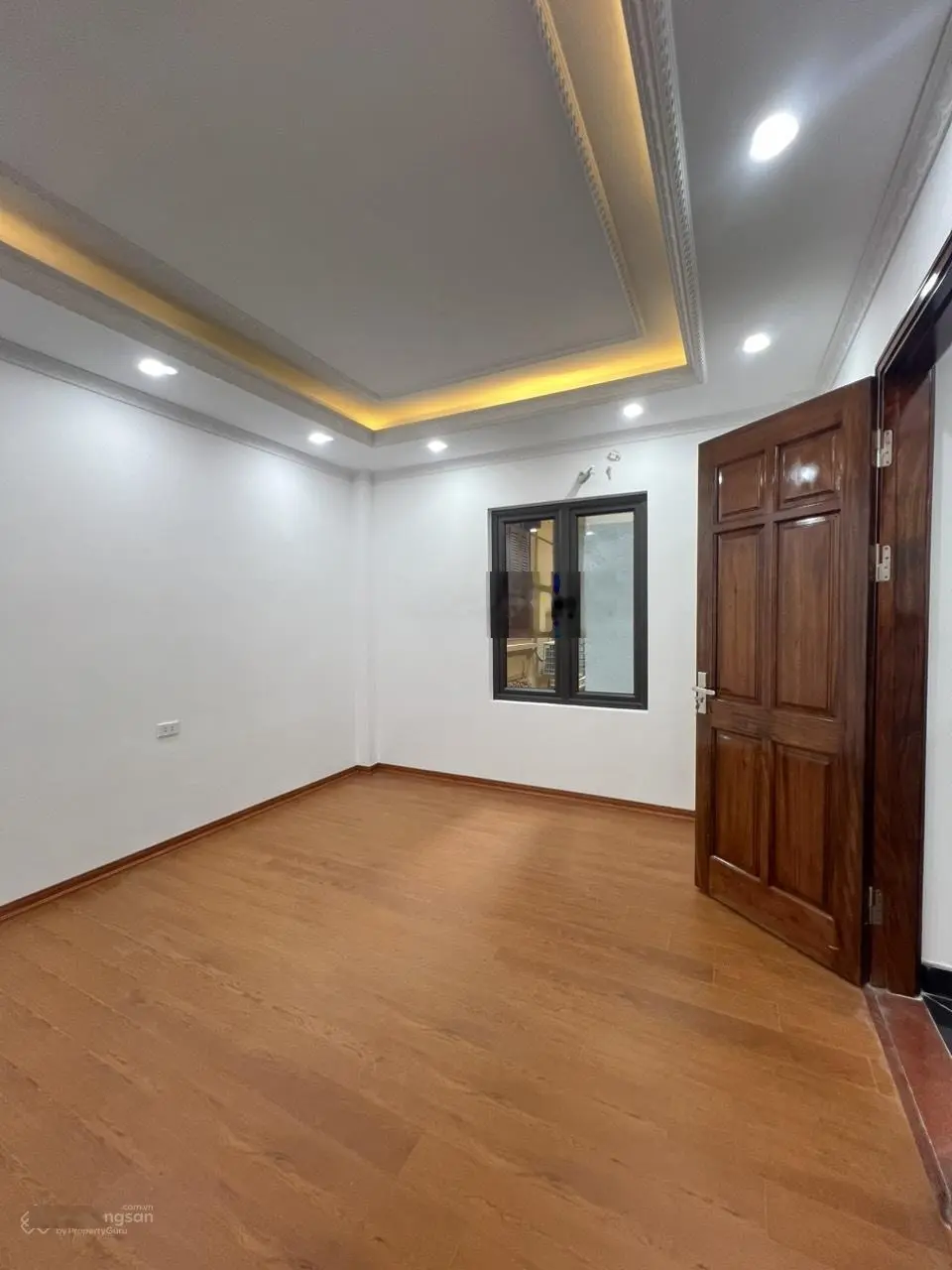 SIÊU PHẨM SIÊU ĐẸP ĐẠI TỪ - HỒ LINH ĐÀM - TIỆN ÍCH BẠT NGÀN - Ô TÔ 5 TẠ ĐỖ CỔNG - 1 BƯỚC RA PHỐ