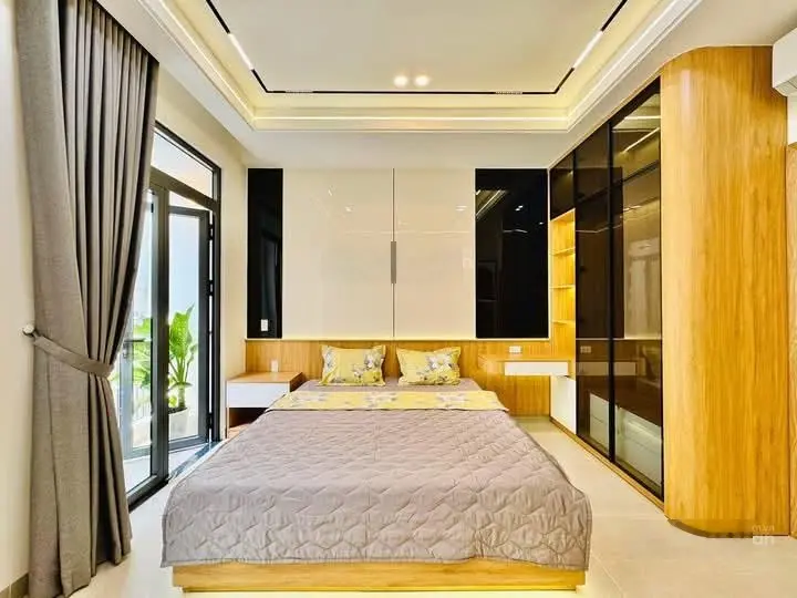 Nhà bán nhanh Lê Văn Sỹ, P14, Q3, giá 3tỷ150, DT 63m2, sổ hồng riêng.