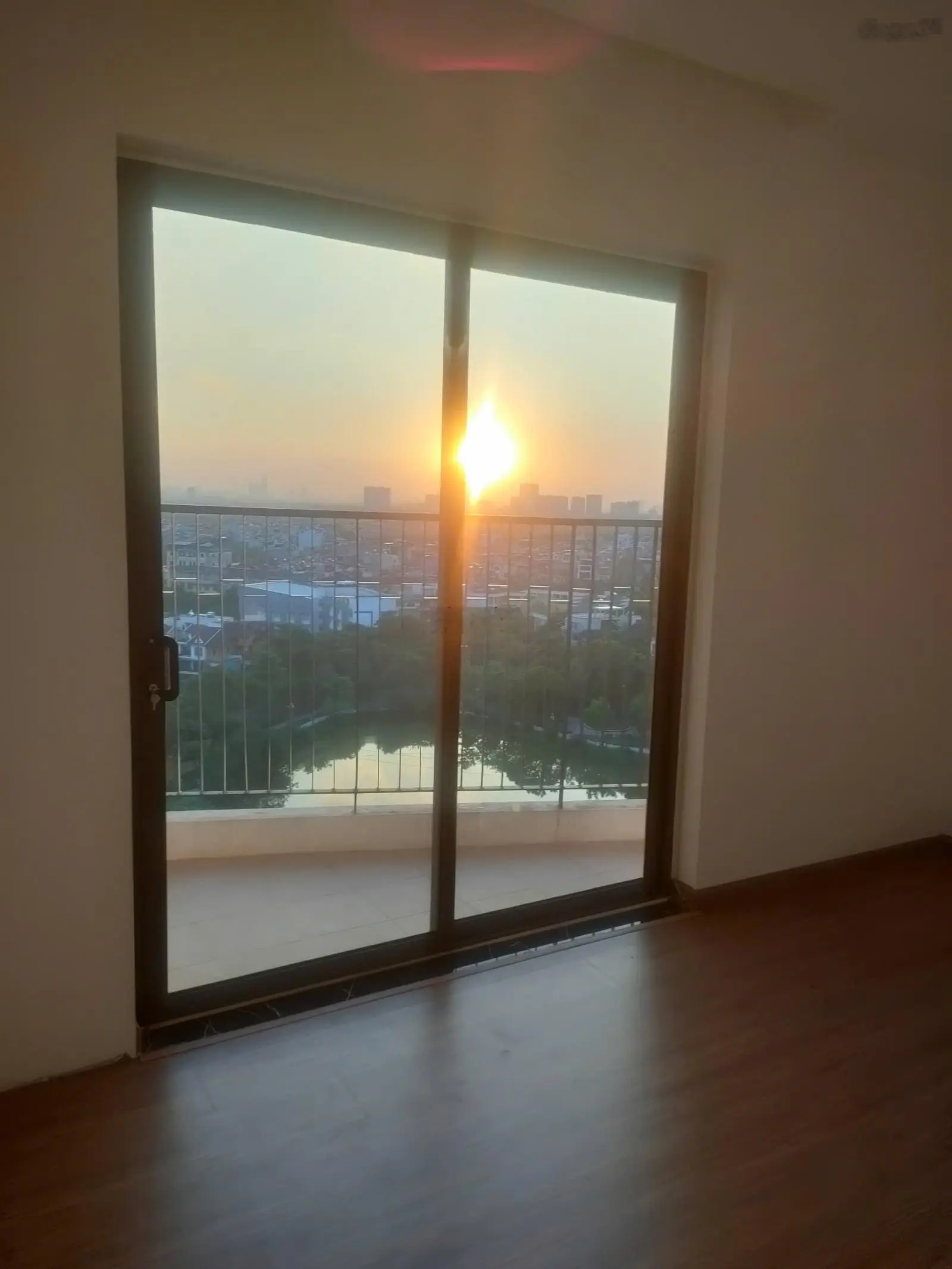 Bán CH 105.71m2 nhận nhà ở ngay chung cư Le Grand Jardin view Hồ giá chỉ từ 5,6 tỷ