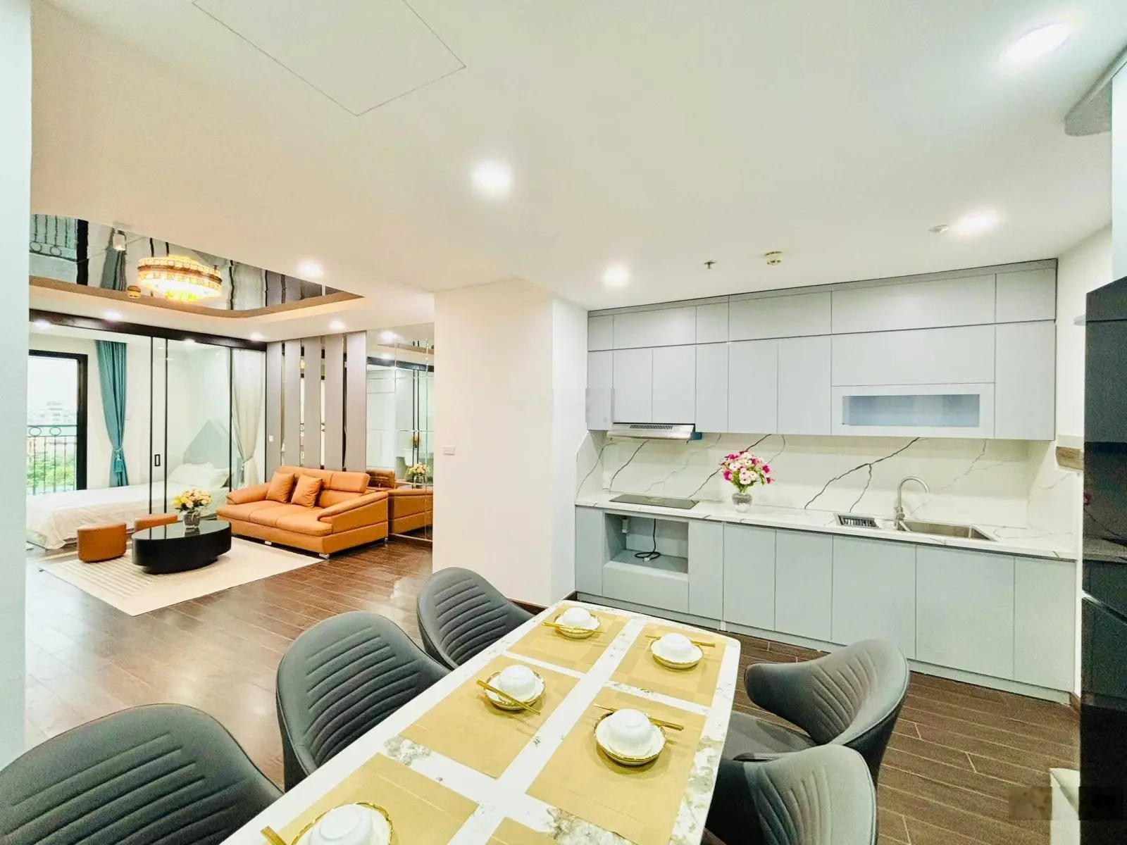 Gía tốt em có căn 3PN. DT 110m2 tào T2 Times City, Hai Bà Trưng, giá 8.050 tỷ, LH 0979 702 ***