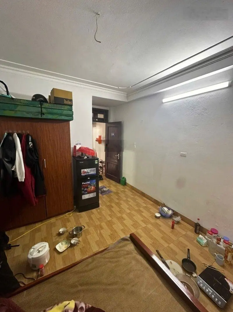Bán nhà riêng tại Lê Thanh Nghị, 10,9 tỷ, 55m2, 10PN, 10WC, hàng hiếm! Cho thuê full phòng 45tr/th