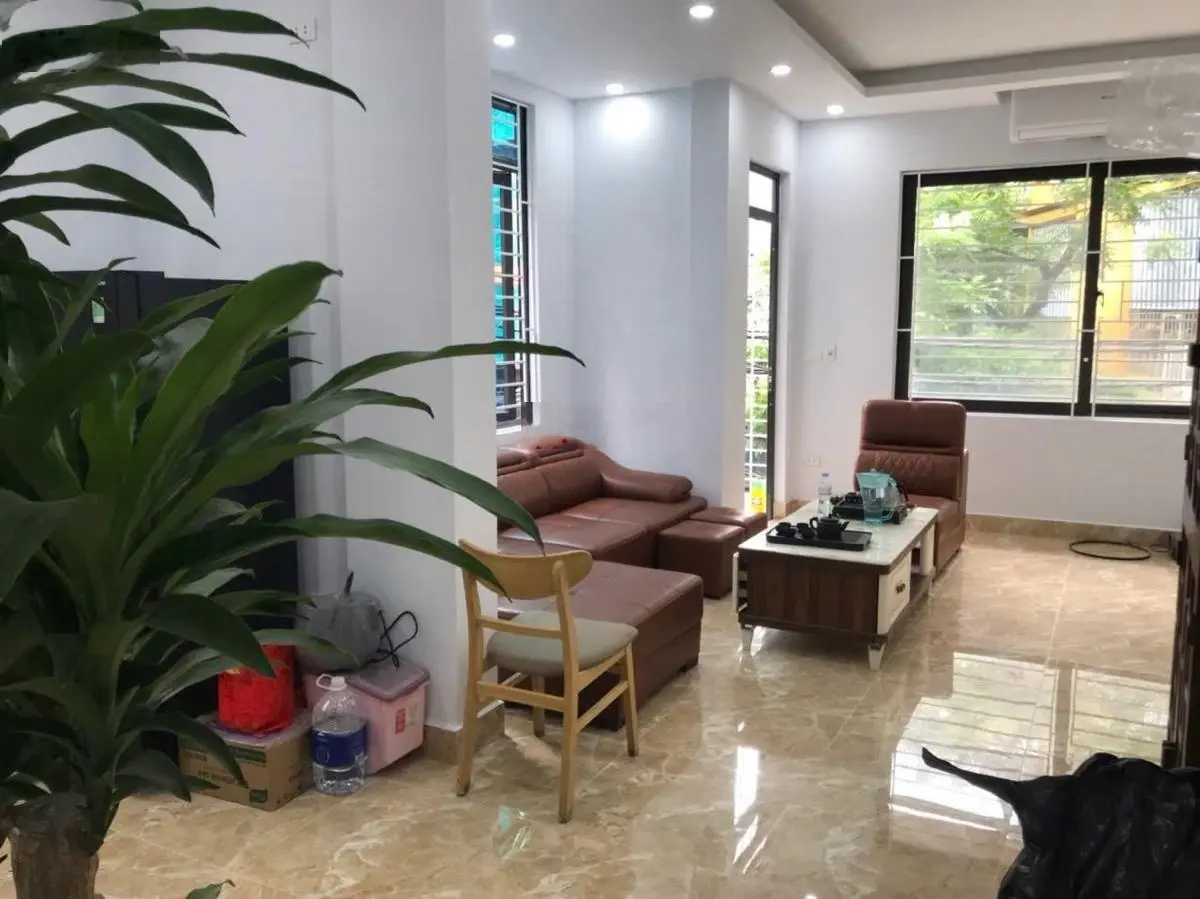 Bán gấp nhà siêu hiếm lô góc Phùng Chí Kiên 55m2 x 6 tầng mặt tiền 12m kinh doanh văn phòng