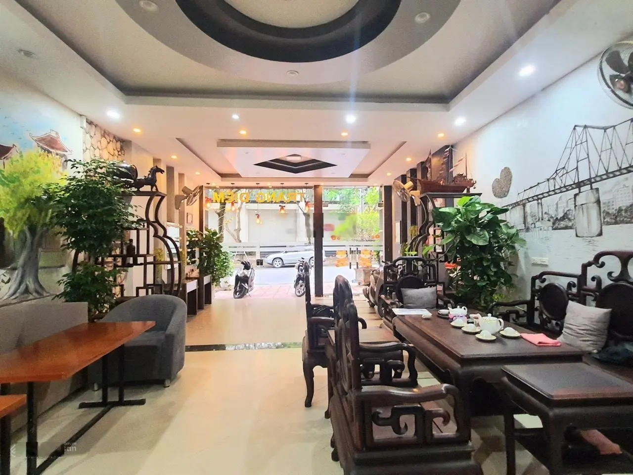 Bán nhà 4 tầng mặt phố Đặng Xuân Bảng rộng 12m kinh doanh sầm uất - vỉa hè ôtô dừng đỗ