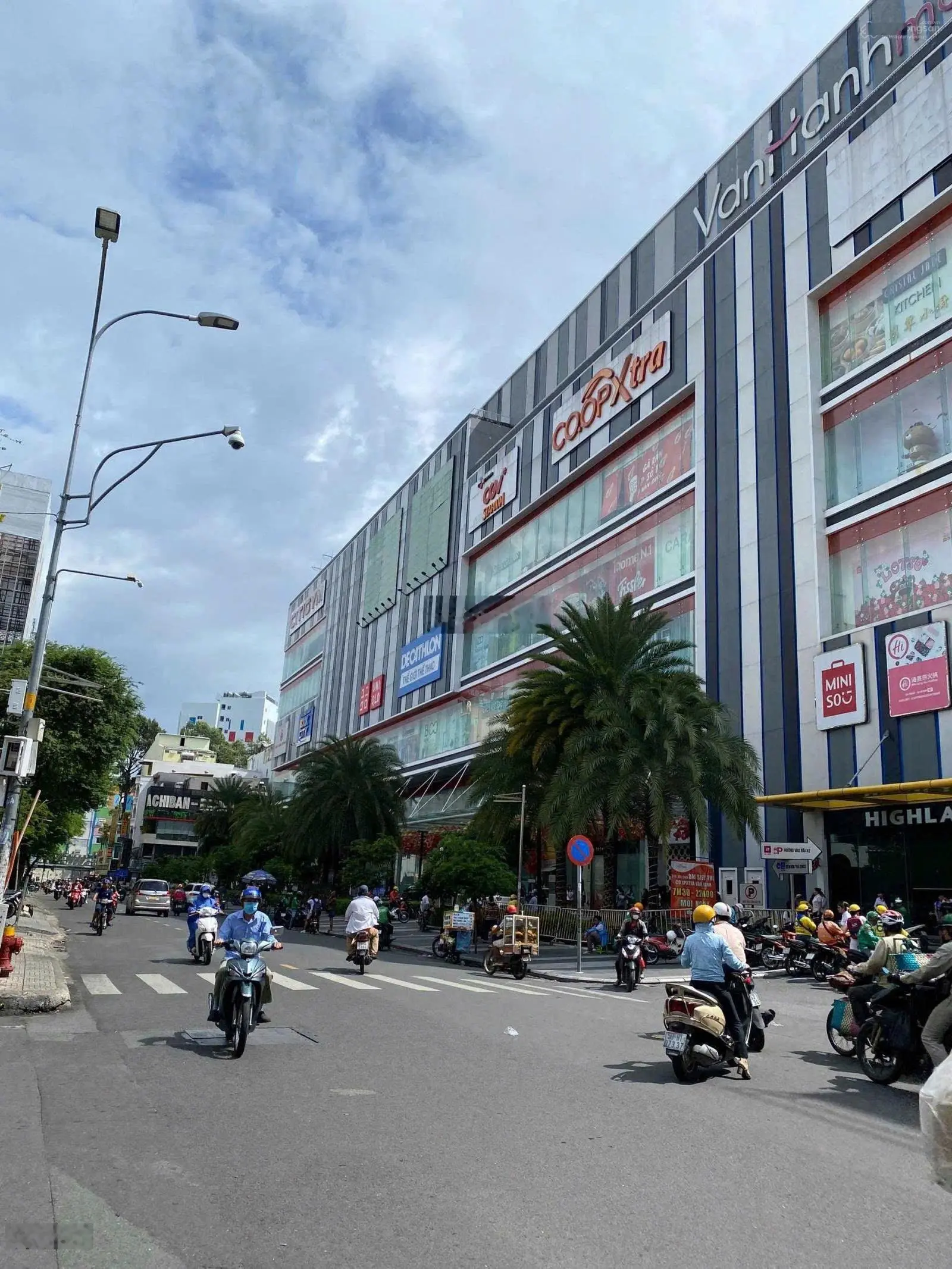 Bán Nhà Siêu Vị trí Ngay Vạn Hạnh Mall, Phố thương mại nhất quận 10