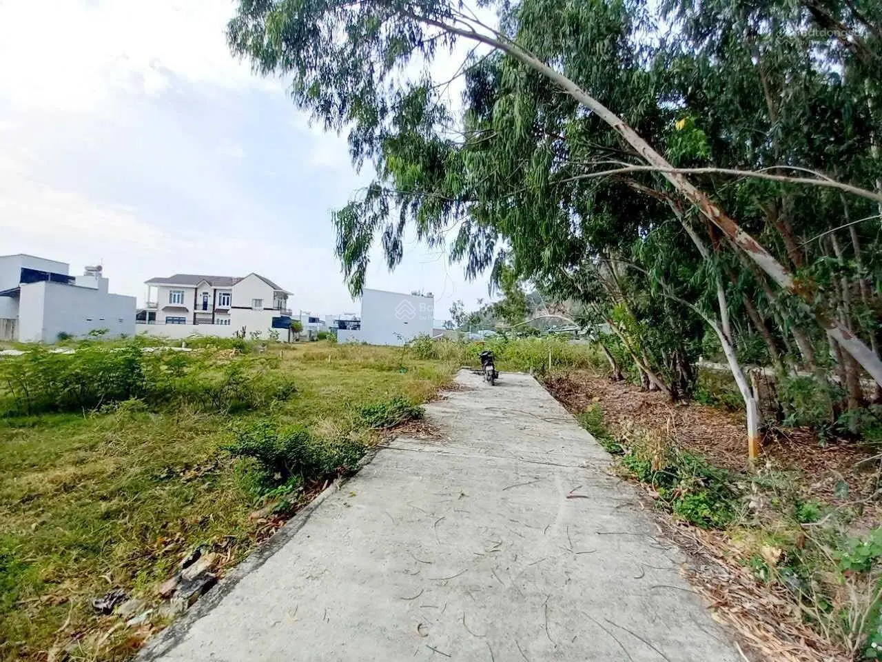 Bán lô đất 2 mặt tiền đường Hòn Thơm, Xã Vĩnh Ngọc, Nha Trang