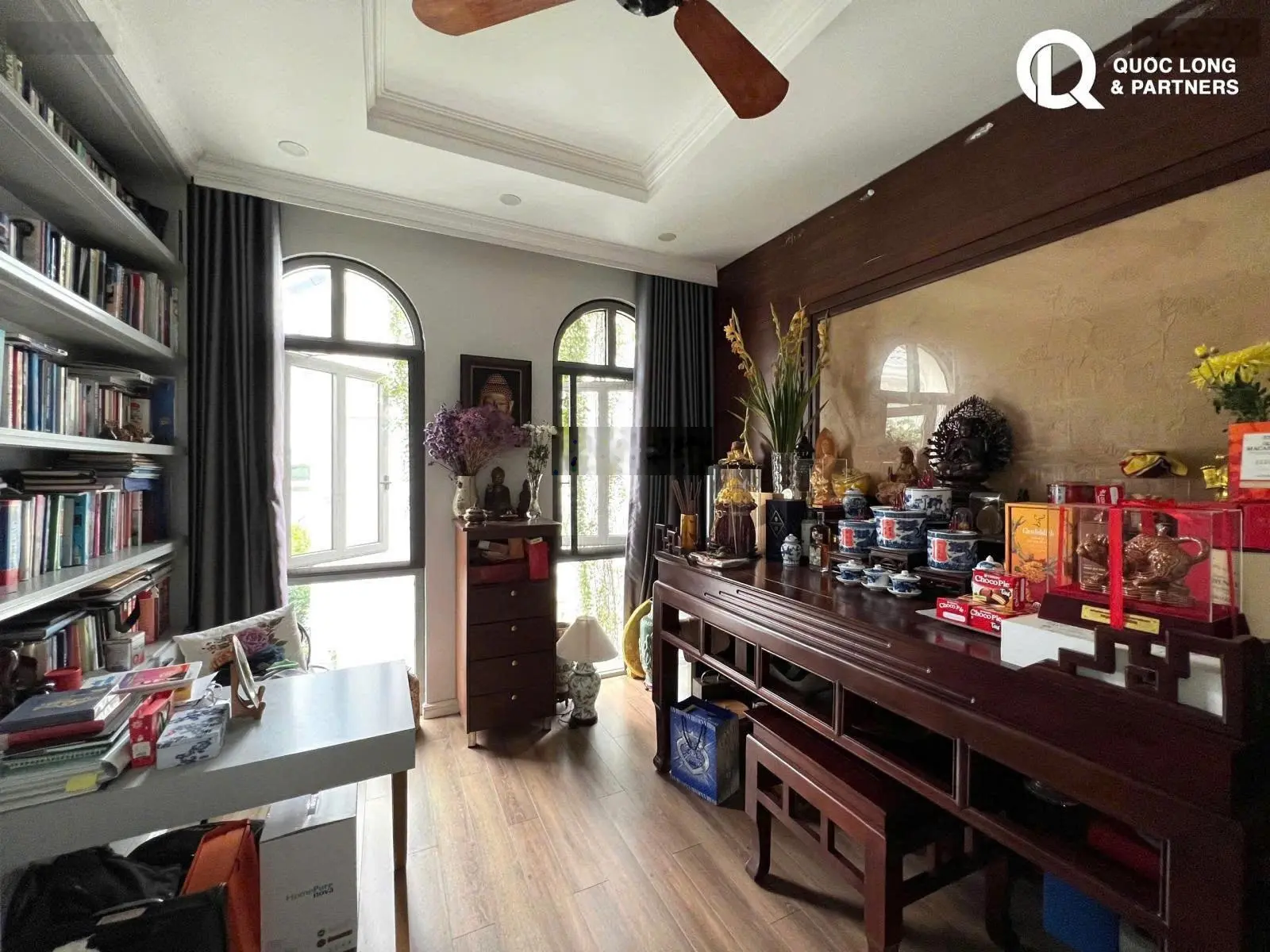 Bán BT TuLip Vinhomes Harmony ngay hồ điều hòa, nhà đẹp, nội thất sang trọng. Giá: 30 tỷ