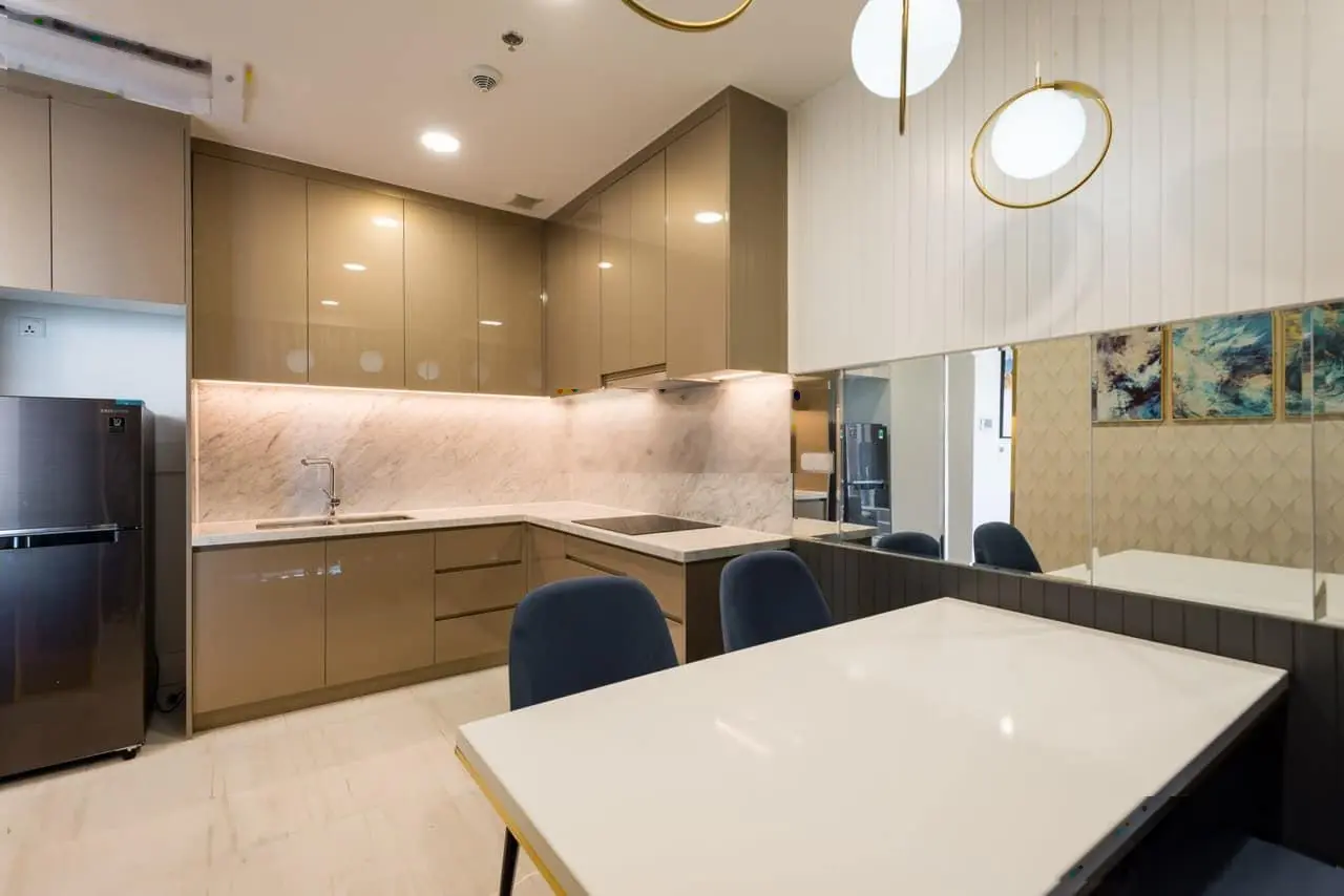 Cần bán chung cư VaLeo - Tân Phú. DT: 76m2, 2PN. Giá tốt: 3.3 tỷ. LH: 0904 715 ***, Quyền. Có sổ