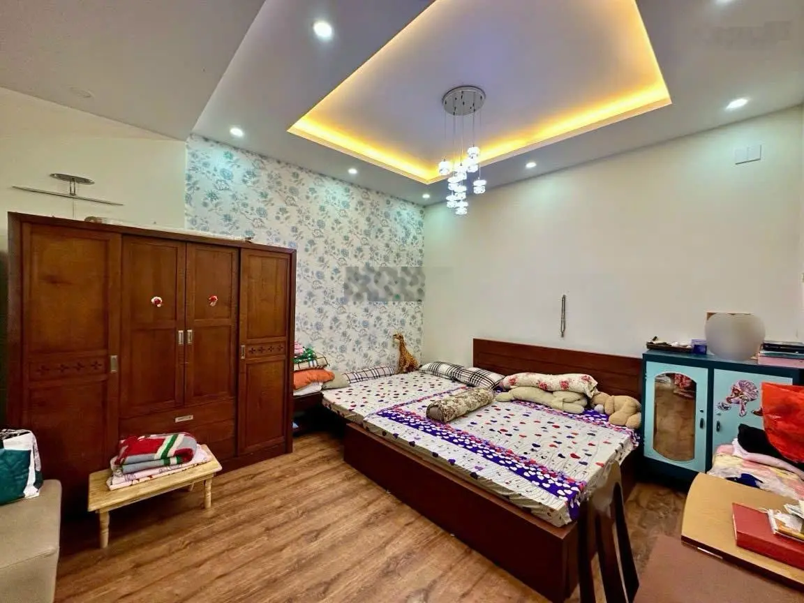 NgỘp Giảm 1 Tỷ- Bán Nhanh nhà Mặt Tiền Kinh Doanh khu D2D. 3 lầu. Ngang 5x18, nở hậu 8,9m. DT125m2