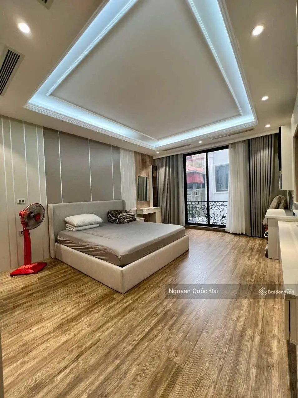 Bán nhà Võ Chí Công Tây Hồ, oto tránh, 7 tầng thang máy, ở kết hợp kinh doanh văn phòng